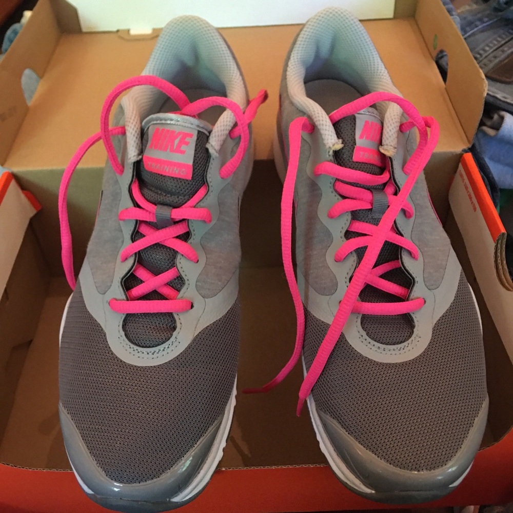 Nike Tennis Shoes Sneakers